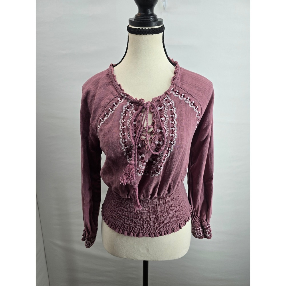 Coco + Jaimeson Boho Embroidered Smocked Peplum Top Mauve Purple Small